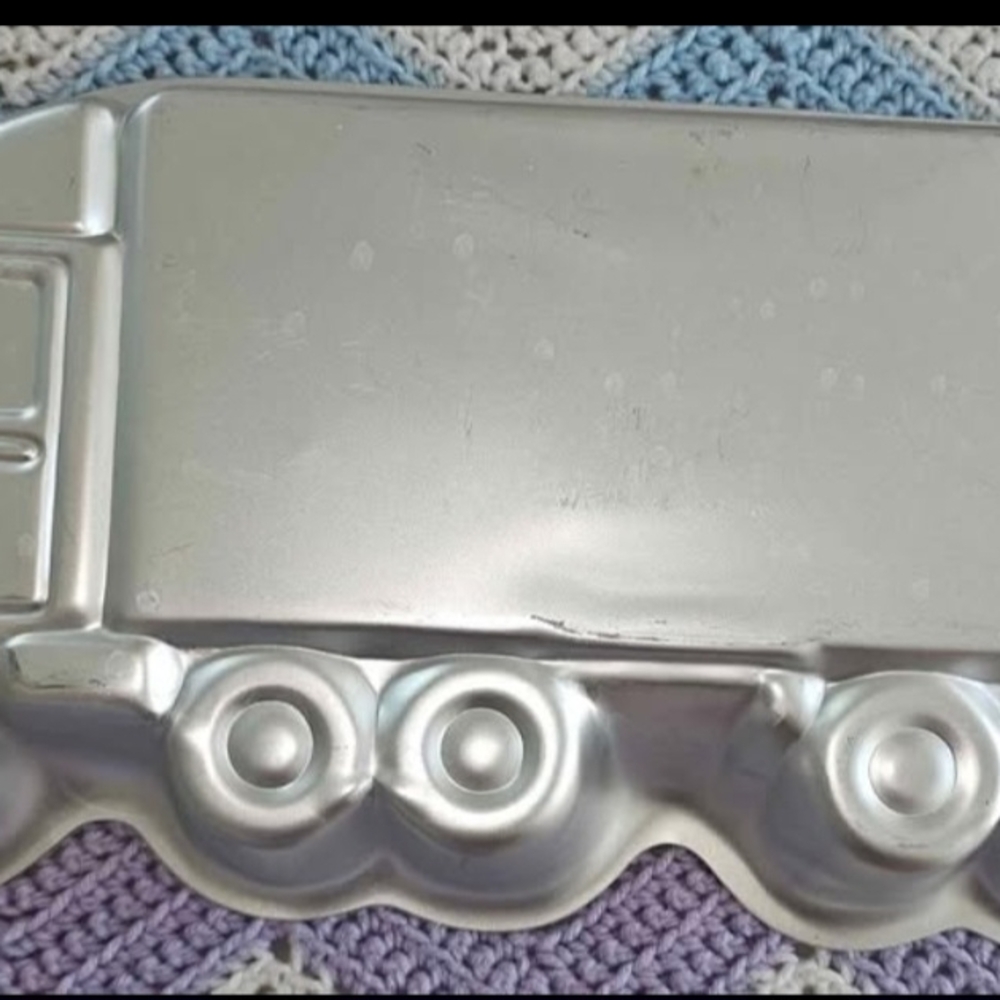 Silver Truck Cake Pan